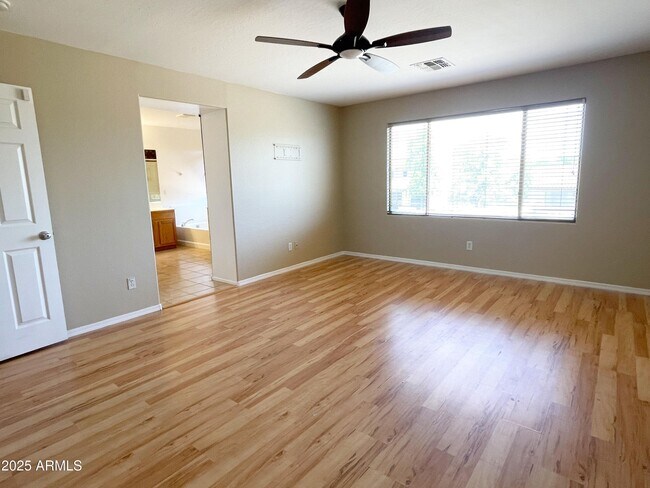 Building Photo - 7324 W Forest Grove Ave