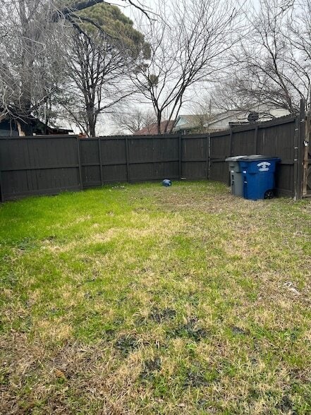 Building Photo - 9451 Gonzales Dr