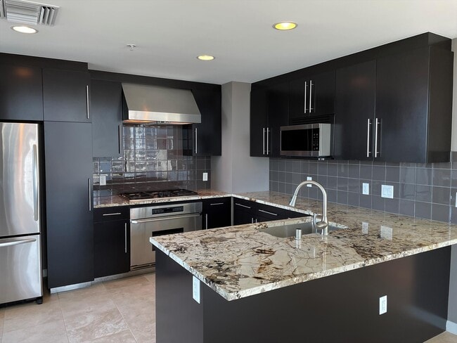 Building Photo - 1262 Kettner Blvd