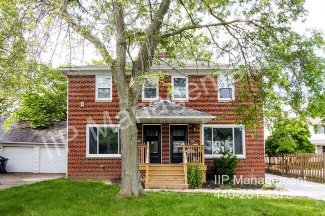 Primary Photo - 21500 Lakeshore Blvd