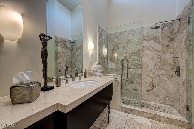 Building Photo - 7277 Mission Hills Dr