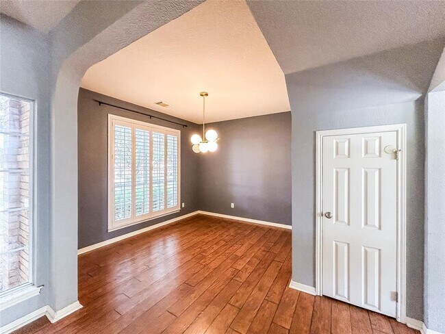 Building Photo - 1745 Dapplegrey Ln