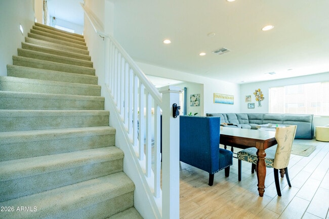 Building Photo - 21513 E Sparrow Dr