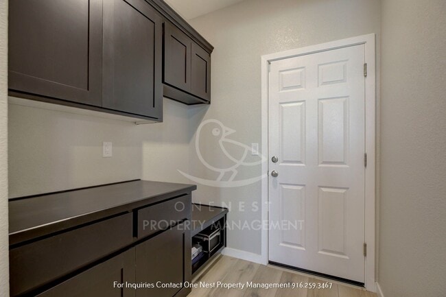 Building Photo - Stunning 4-bedroom, 3-bathroom Home in the heart of Lincoln!