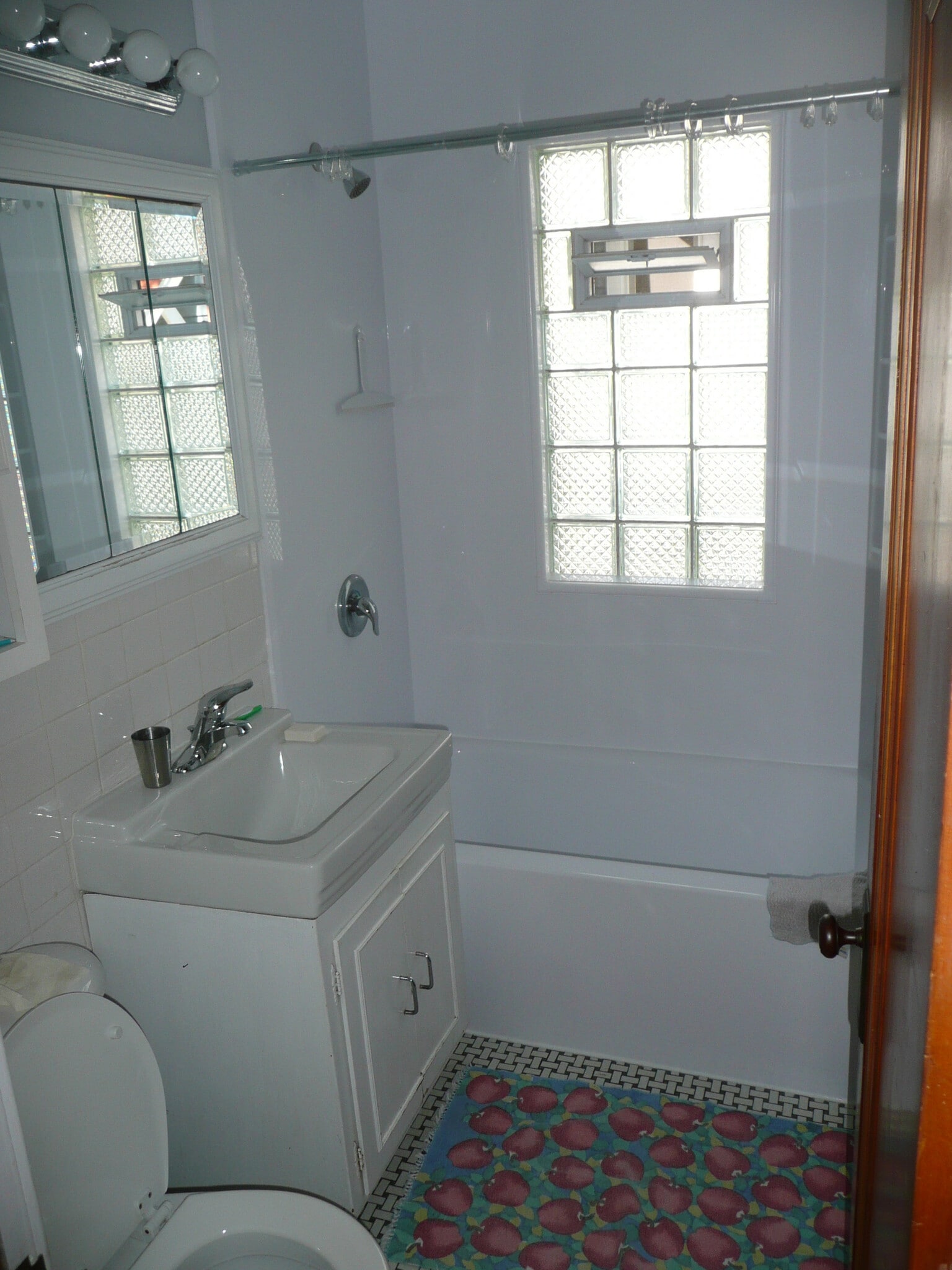 Building Photo - 3520 N Cramer St