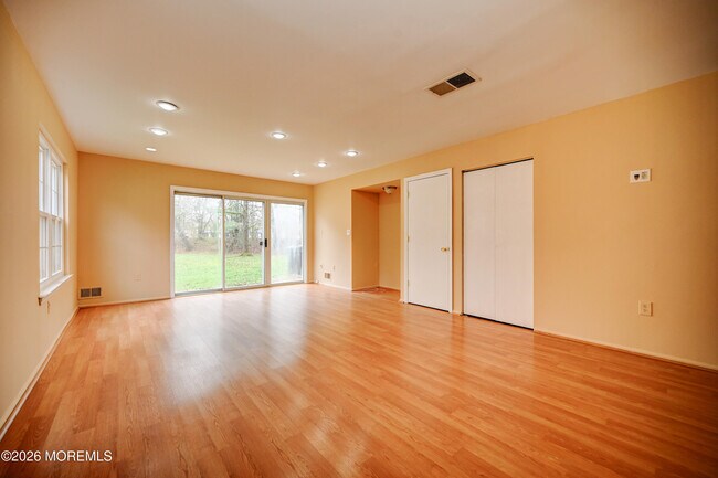 Building Photo - 28 Morgan Pl