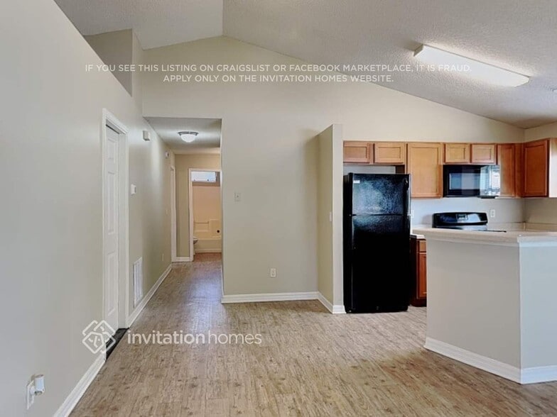 Building Photo - 1401 Brookebridge Dr