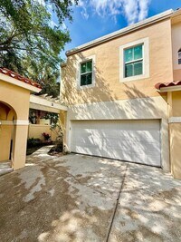 Building Photo - 505 S Tampania Ave