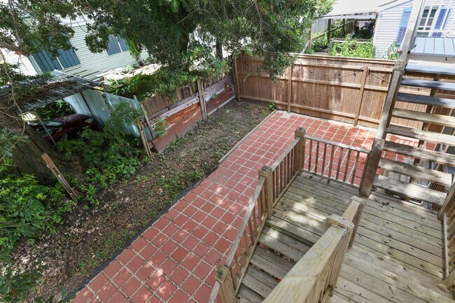 Building Photo - 4th Gretna street