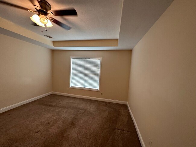 Building Photo - 789 Spence Dr