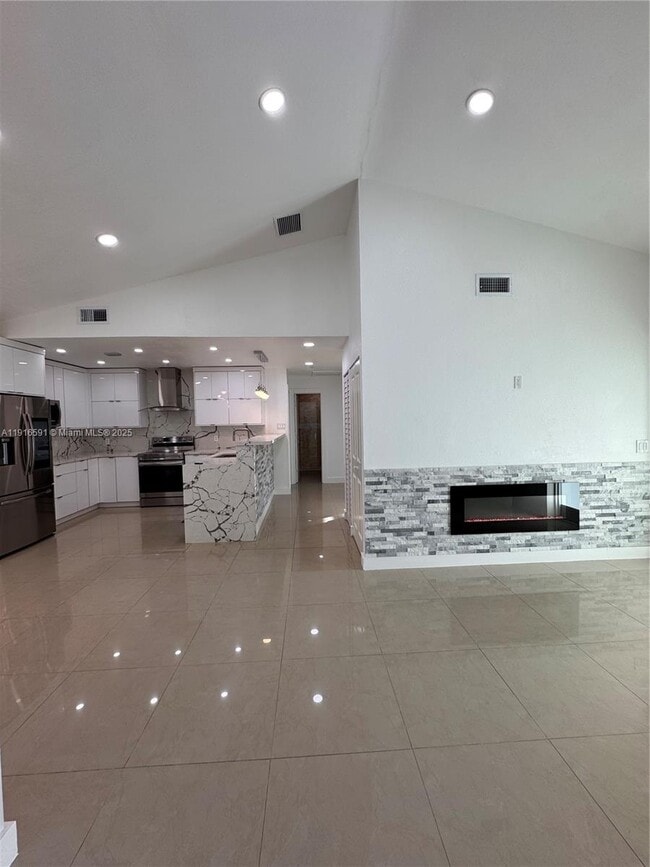 Building Photo - 20521 SW 125th Ave