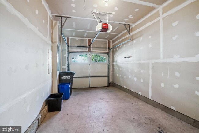 Building Photo - 12789 Lotte Dr
