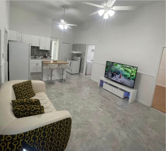 Building Photo - 8604 Wayfield Ct