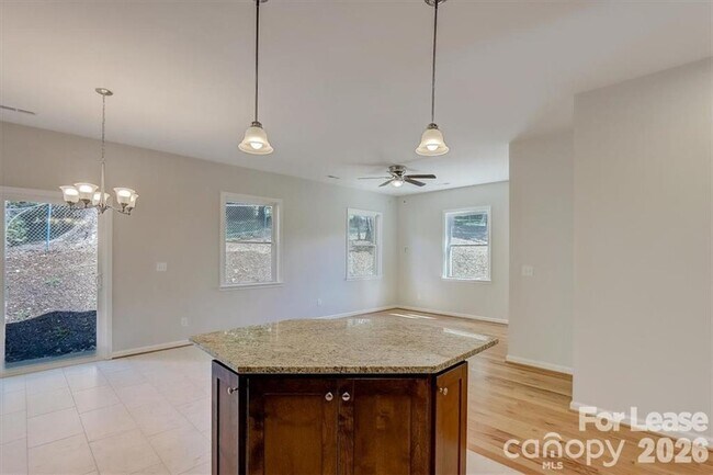 Building Photo - 48 John Halford Ct