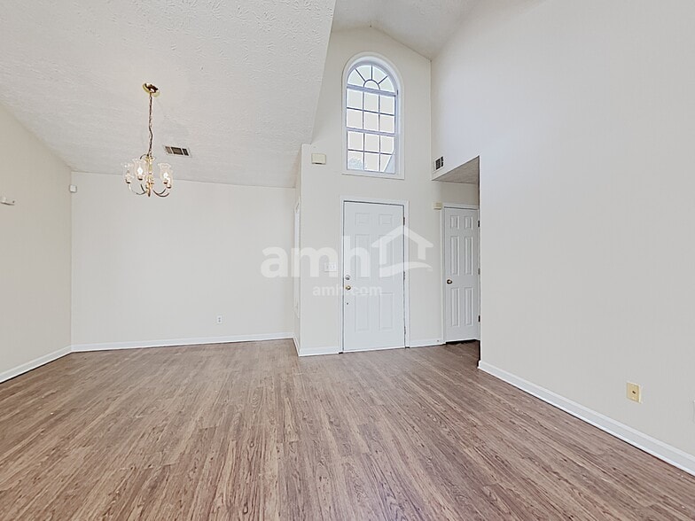 Building Photo - 740 Chatham Park Dr