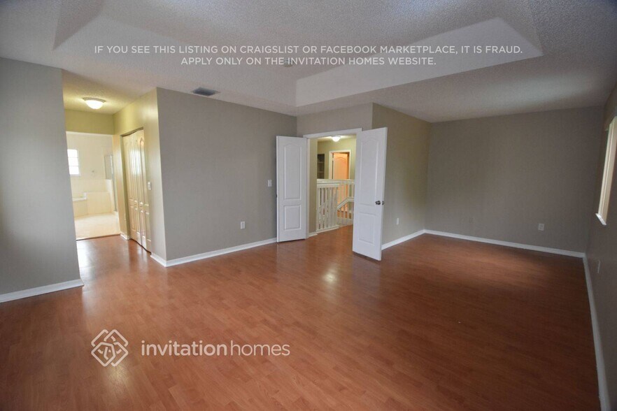 Building Photo - 14318 SW 154th Pl