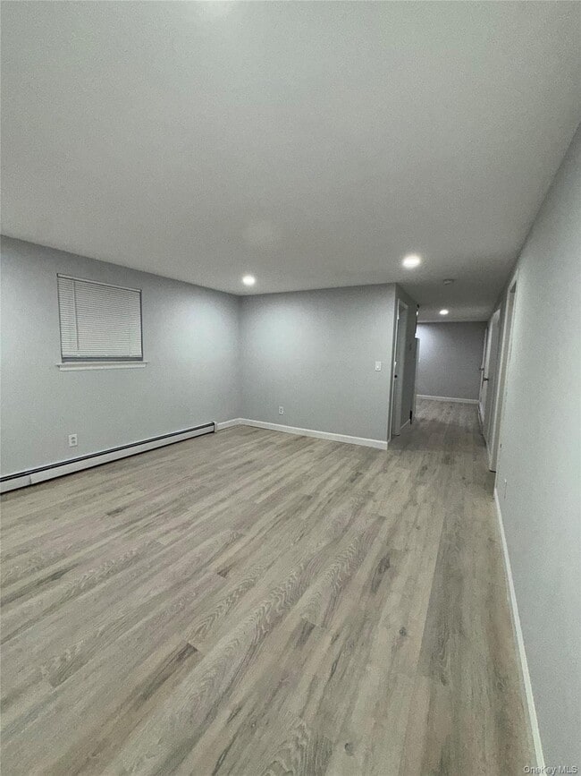 Building Photo - 227 N Walnut St