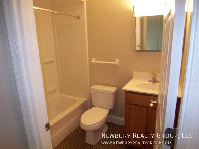 Building Photo - 20 Sunbury Estates