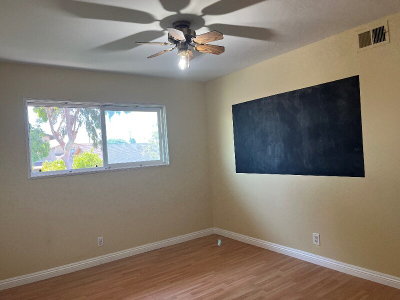 Building Photo - 15221 Polly Ave