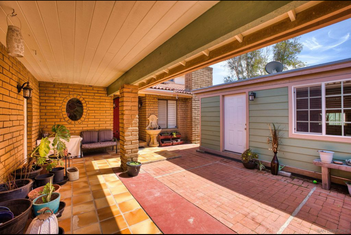Building Photo - 15408 Vista Vicente Dr