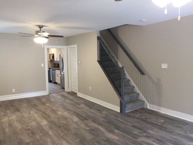Building Photo - Just renovated 3 bed 2 bath home in emmaus.