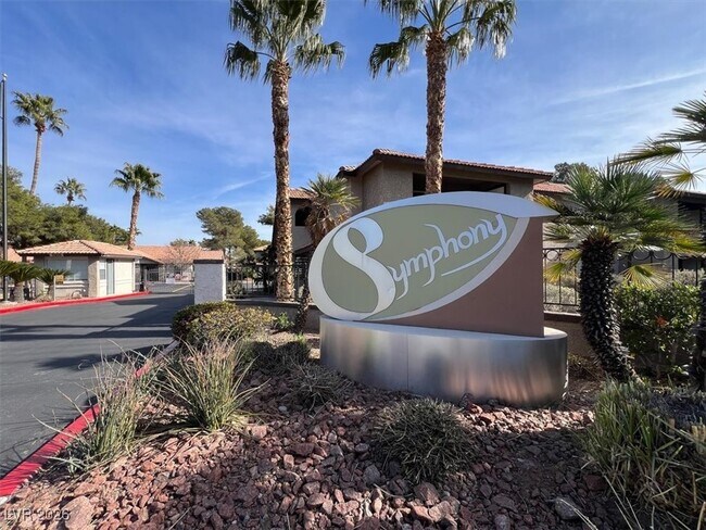 Building Photo - 2606 S Durango Dr