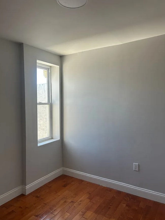 Building Photo - 2405 N 17th St