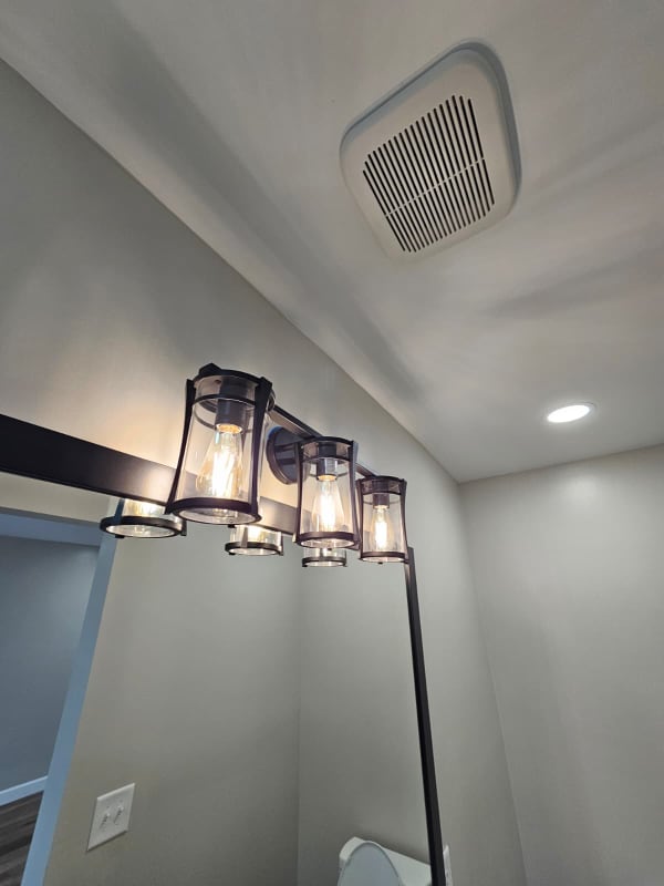 Building Photo - 4904 Sherman Oaks Dr