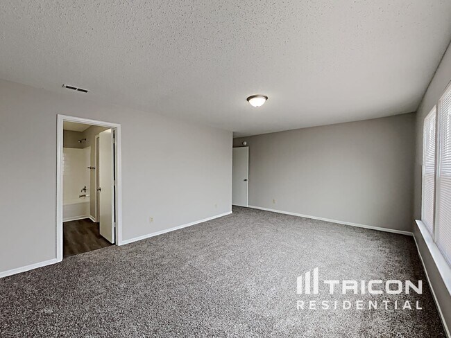 Building Photo - 3310 Carica Dr