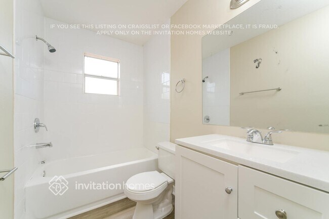 Building Photo - 2337 Cordova Ct