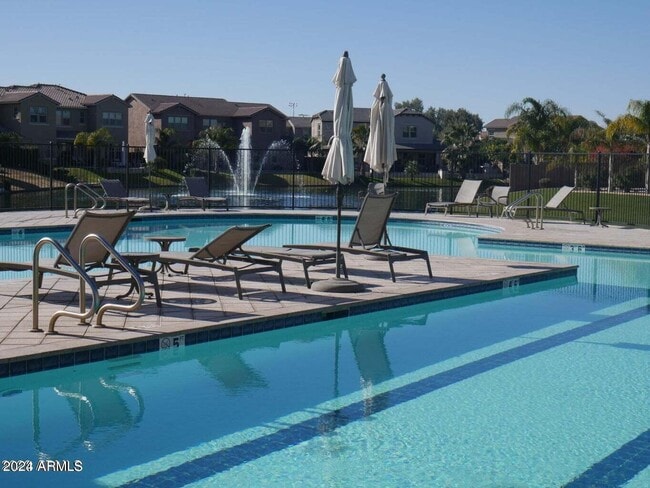 Building Photo - 4077 S Sabrina Dr