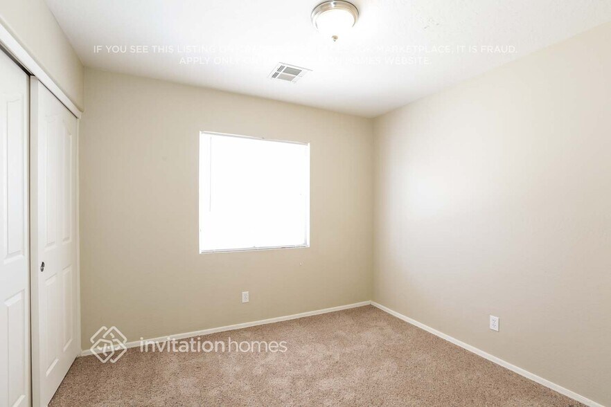 Building Photo - 3044 W Chanute Pass