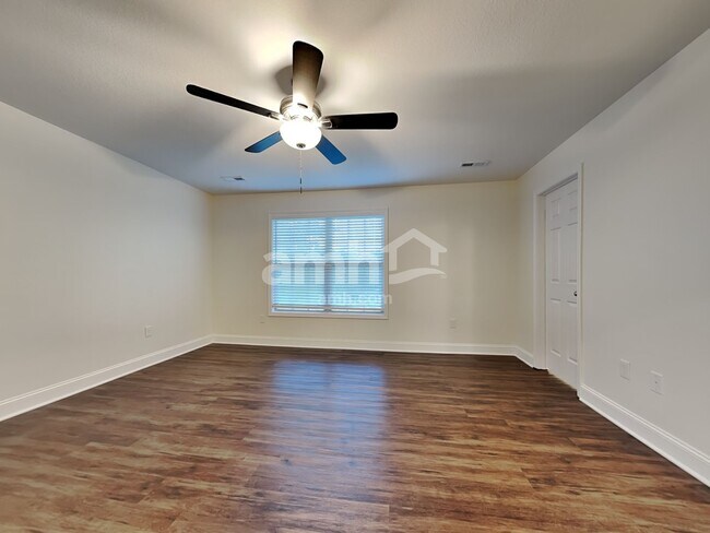 Building Photo - 2300 Madeline vine ln