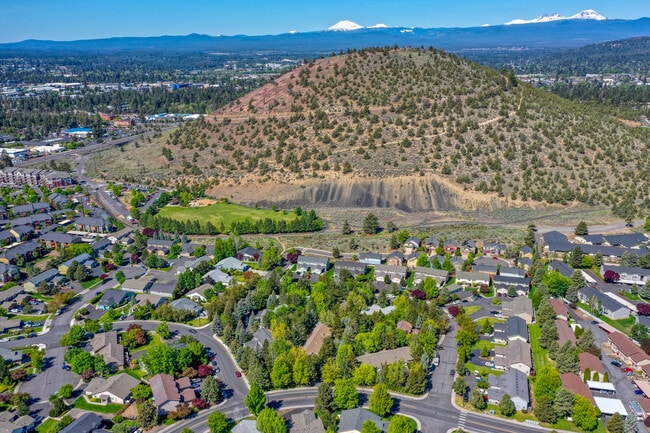 Complex located at the base of Pilot Butte State Park - 1950 NE Derek Dr