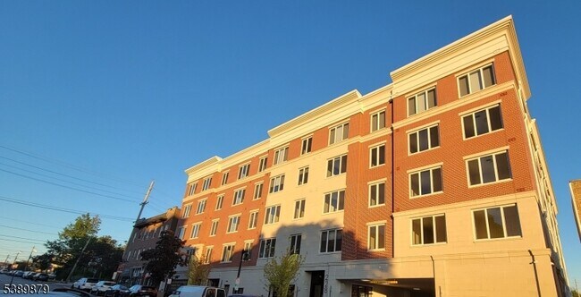 Building Photo - 228 Park Ave