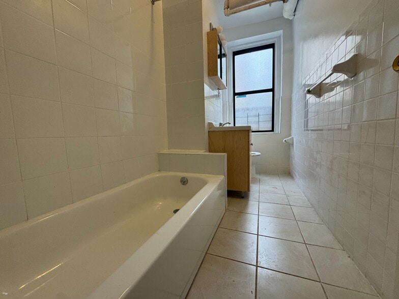 Building Photo - 38-48 Sickles Street