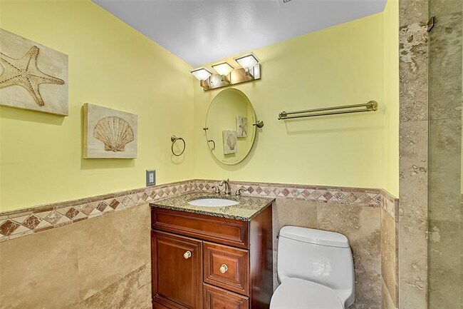 Building Photo - 531 N Ocean Blvd
