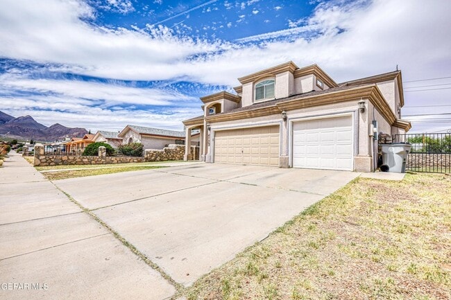 Building Photo - 4733 R L Shoemaker Dr