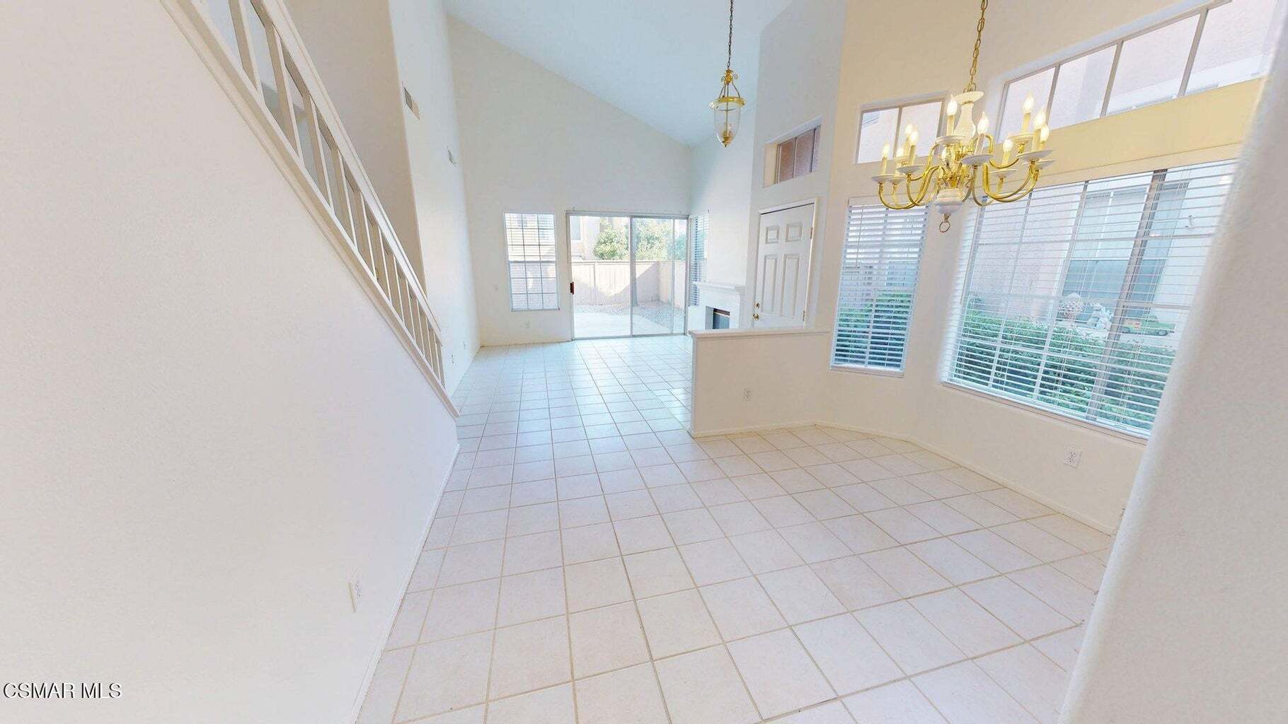 Building Photo - 4862 Martona Dr