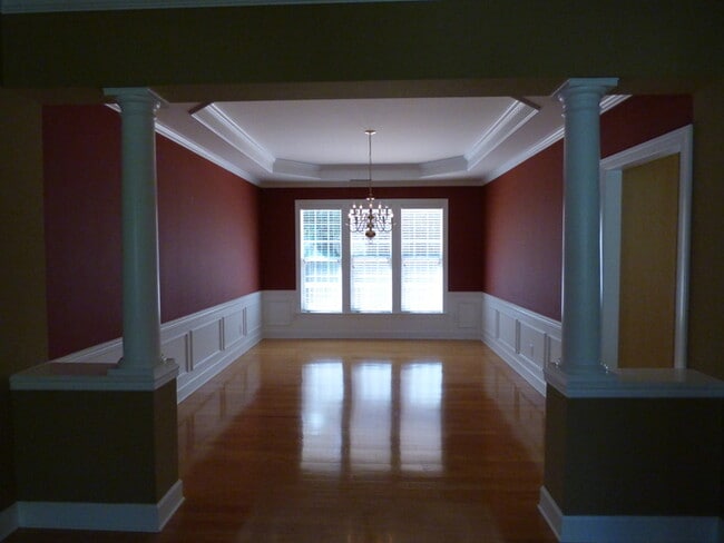 Building Photo - Beautiful Home in Cady Lake Subdivision