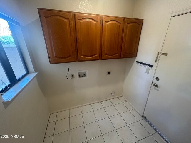 Building Photo - 15845 N 50th St