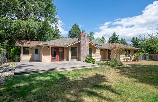 Building Photo - Spacious home in Lakemont Neighborhood!