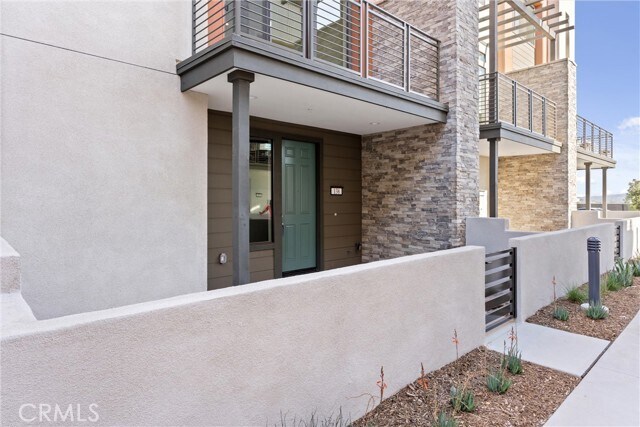 Building Photo - 138 Sawbuck