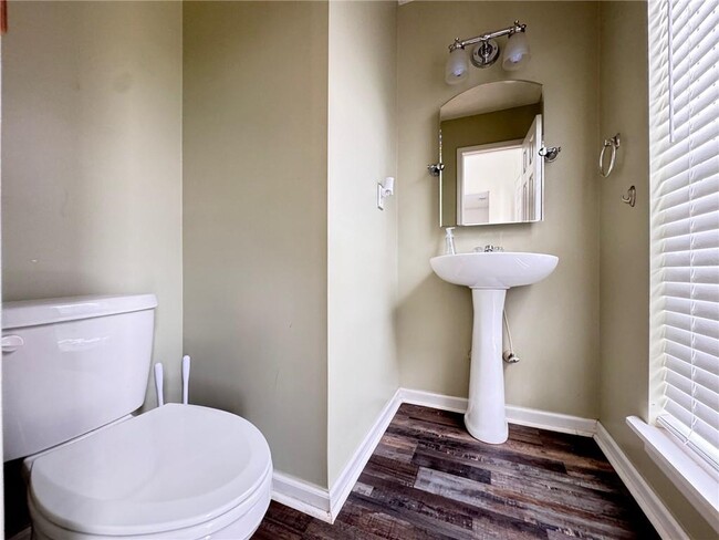 Building Photo - 3945 Brushy Creek Way