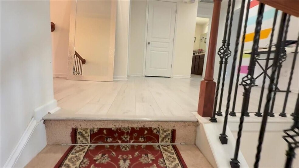 Building Photo - 6940 Rocking Horse Ln