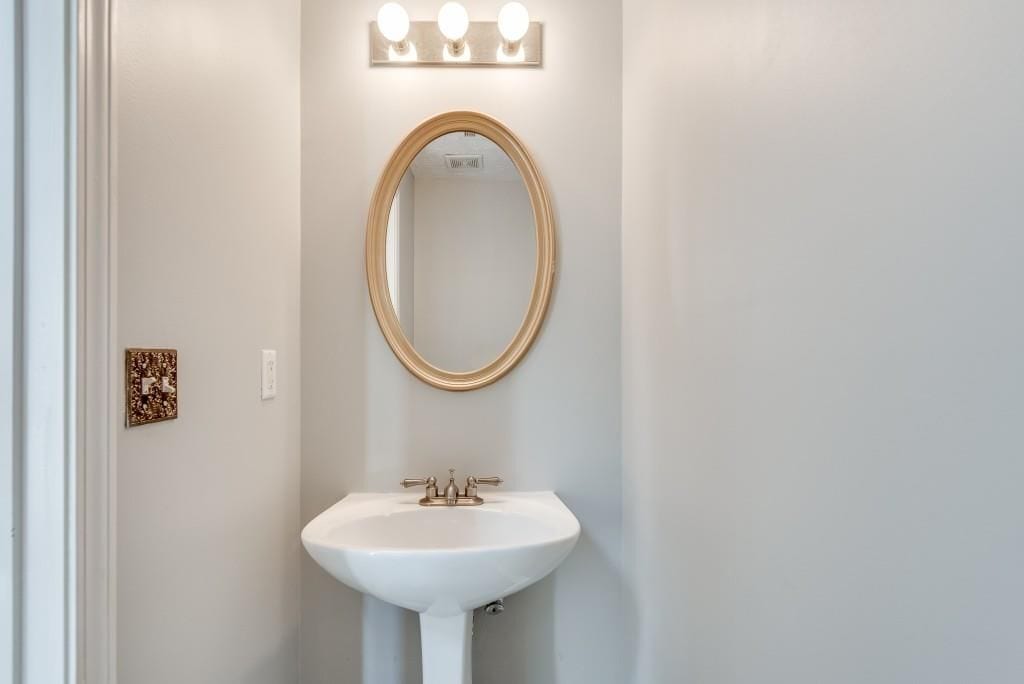 Building Photo - 3625 Palisade Park Dr