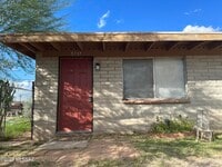 Building Photo - 5737 E 24th St