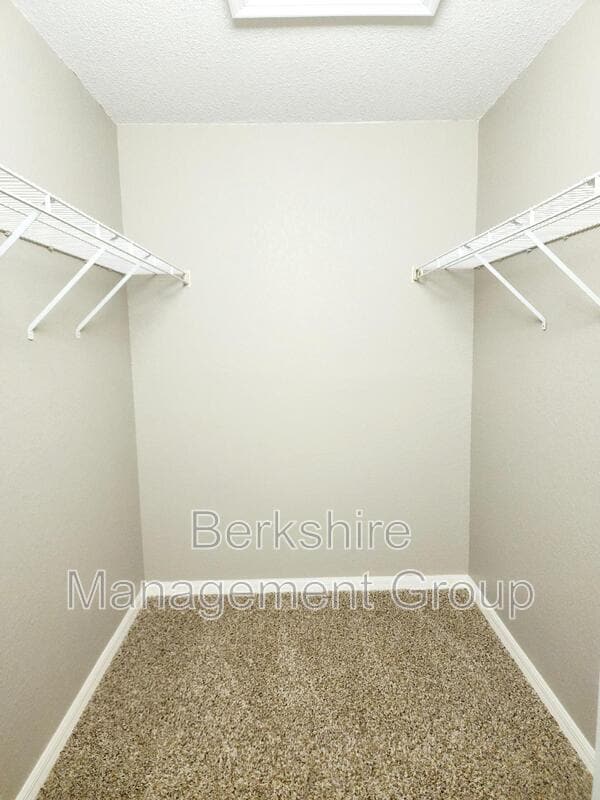 Building Photo - 1134 Pogonia Dr