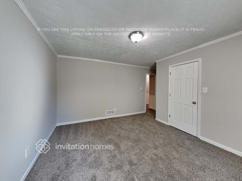 Building Photo - 562 Rollingwood Dr