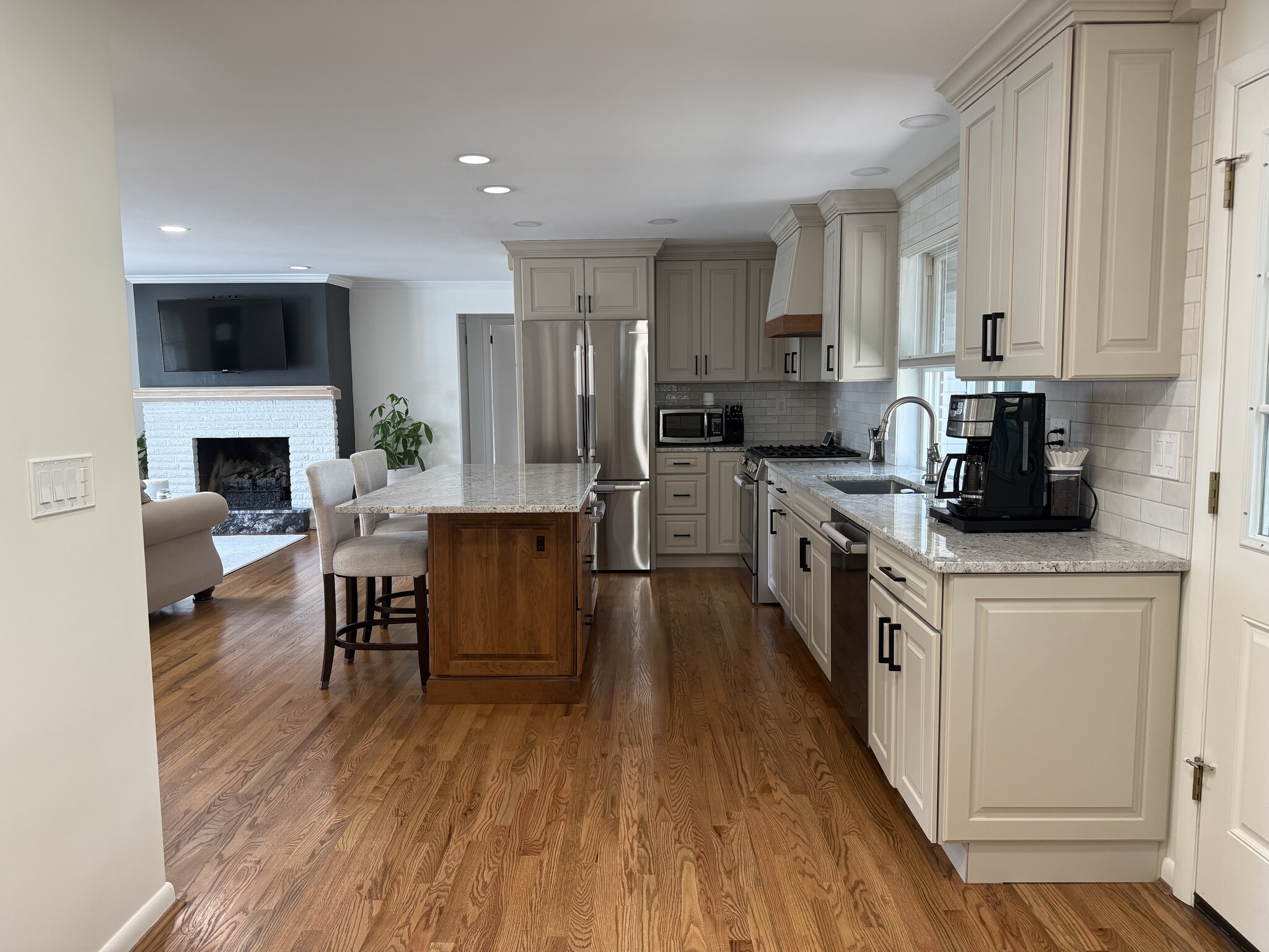 Building Photo - 6721 Eleck Pl